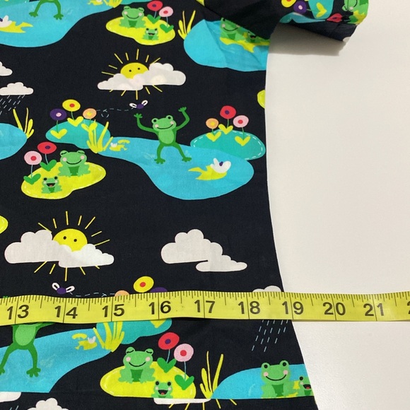 Tasha & Me Scrub Top - Picture 6 of 11